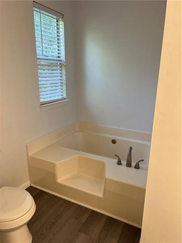 1796 Crestwood Drive NW, Acworth, GA 30102