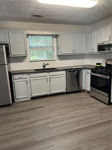 1796 Crestwood Drive NW, Acworth, GA 30102