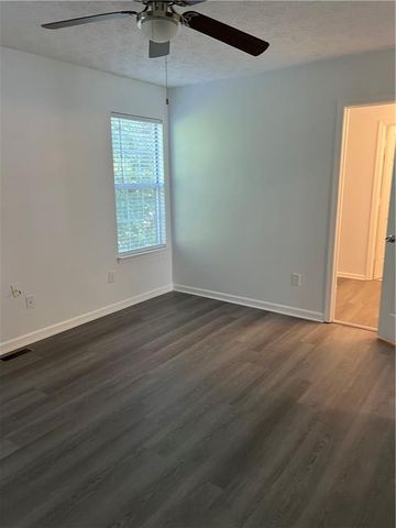 1796 Crestwood Drive NW, Acworth, GA 30102