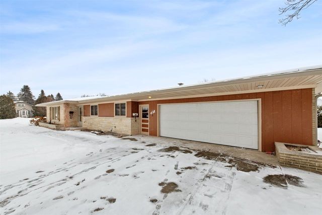 401 MCCAGG STREET, Peshtigo, WI 54157