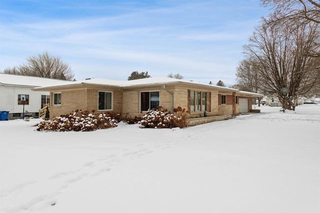 401 MCCAGG STREET, Peshtigo, WI 54157
