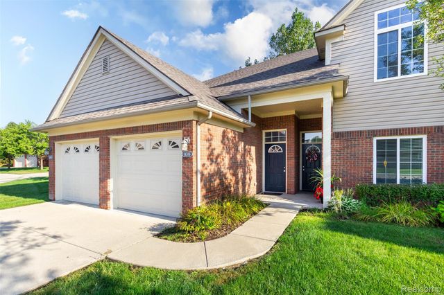 14386 Shadywood Drive, Sterling Heights, MI 48312