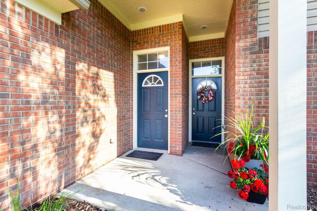 14386 Shadywood Drive, Sterling Heights, MI 48312