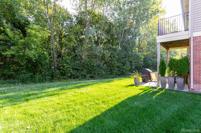 14386 Shadywood Drive, Sterling Heights, MI 48312
