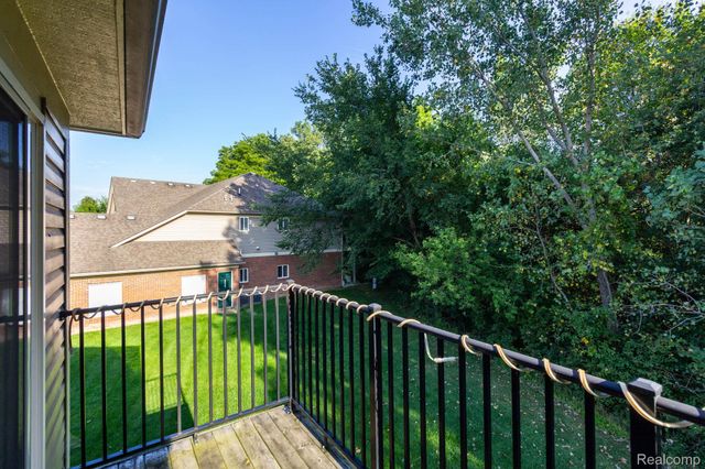14386 Shadywood Drive, Sterling Heights, MI 48312