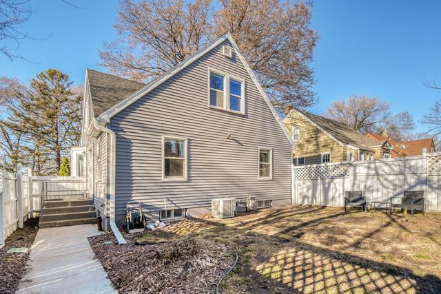 622 Gorman Avenue, Saint Paul, MN 55107