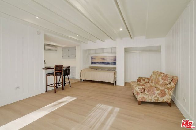 743 N Orange Drive, Los Angeles, CA 90038