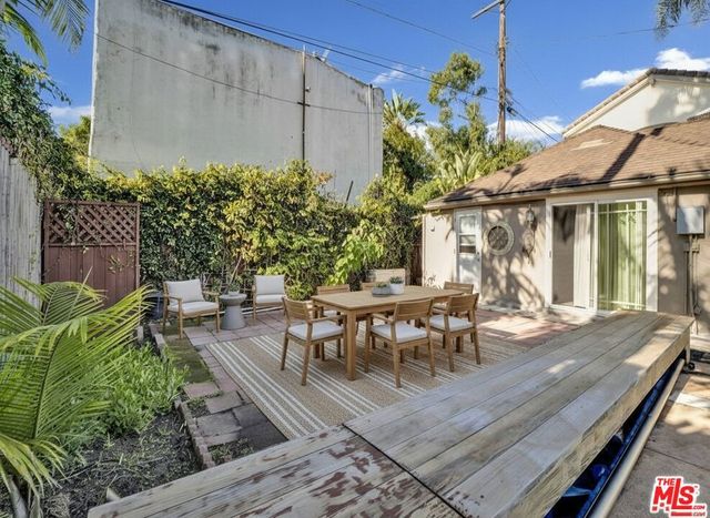 743 N Orange Drive, Los Angeles, CA 90038