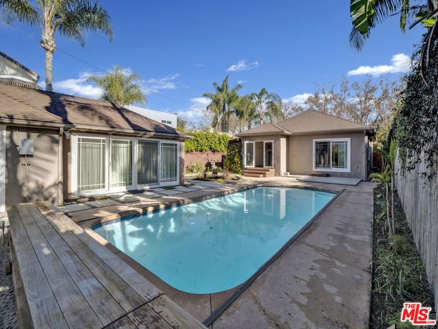 743 N Orange Drive, Los Angeles, CA 90038