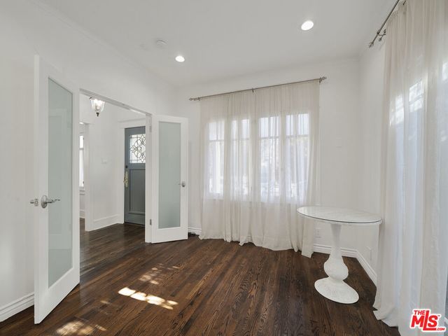 743 N Orange Drive, Los Angeles, CA 90038