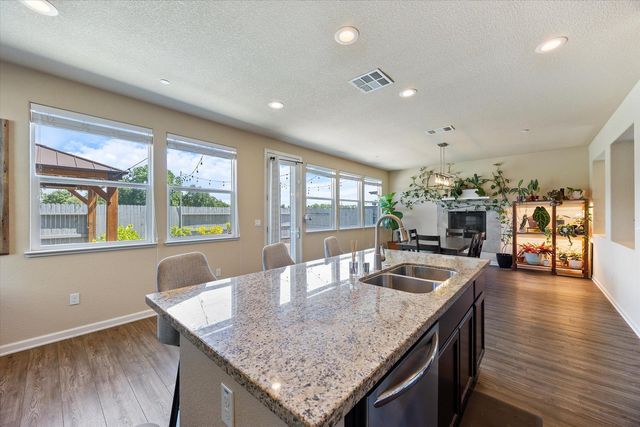 3111 Lassen, West Sacramento, CA 95691