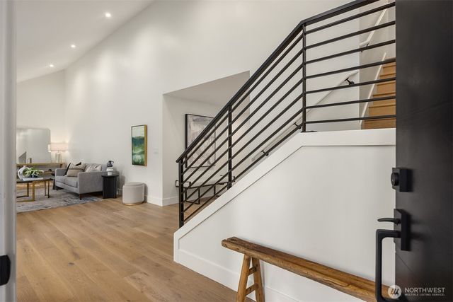 8355 Medway Lane NE, Bainbridge Island, WA 98110