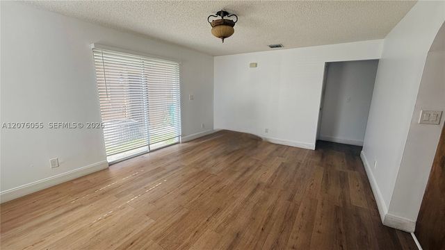 230 NW 7th Ave, Dania Beach, FL 33004