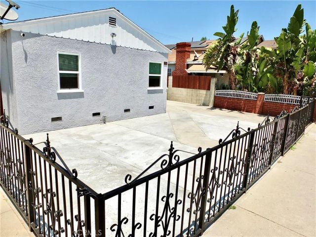 61 W Louise, Long Beach, CA 90805