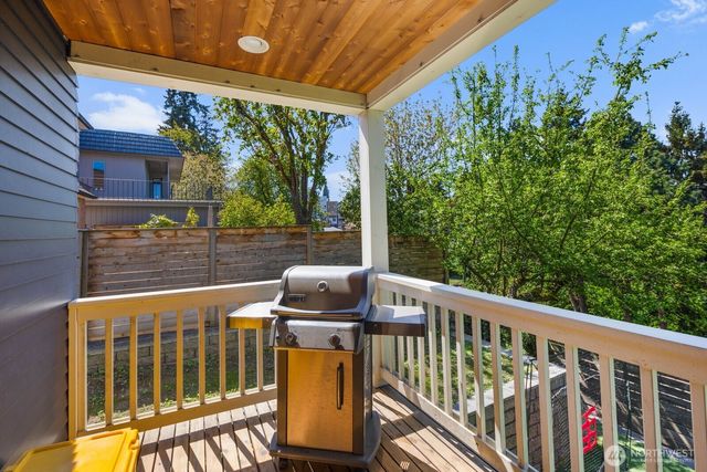 1729 41st Avenue SW, Seattle, WA 98116