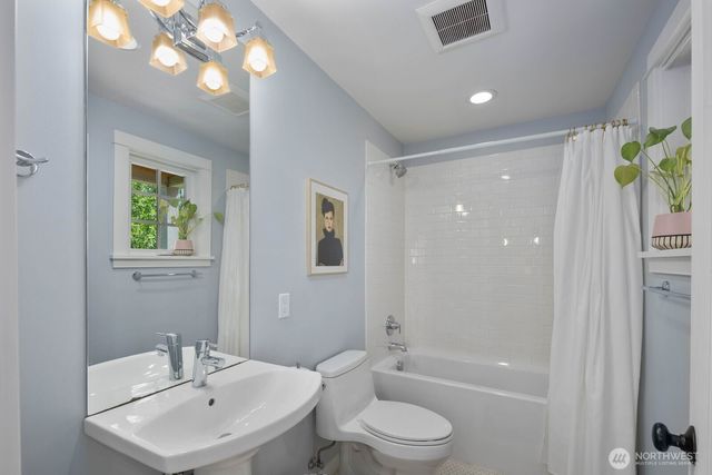1729 41st Avenue SW, Seattle, WA 98116