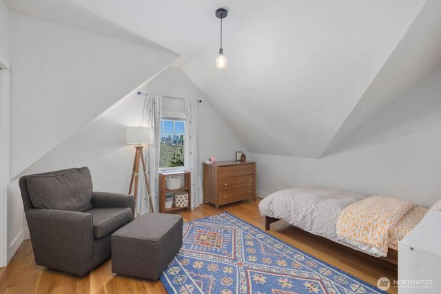 1729 41st Avenue SW, Seattle, WA 98116