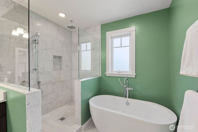 1729 41st Avenue SW, Seattle, WA 98116