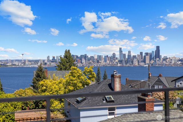 1729 41st Avenue SW, Seattle, WA 98116