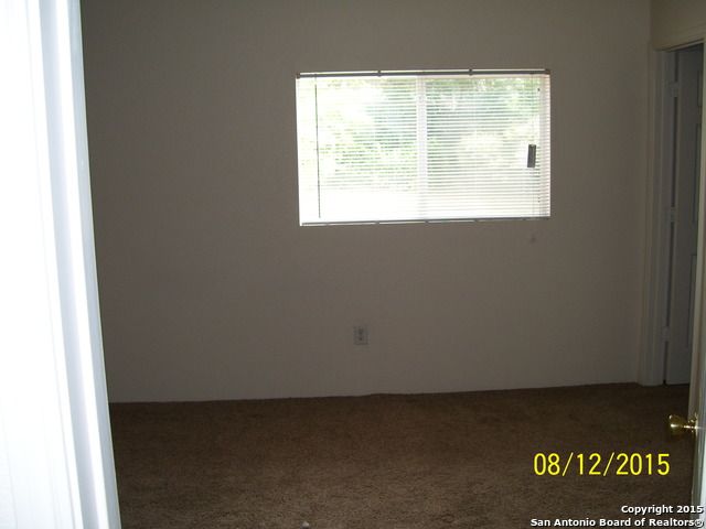 11214 CENTER POINT RD, San Antonio, TX 78233