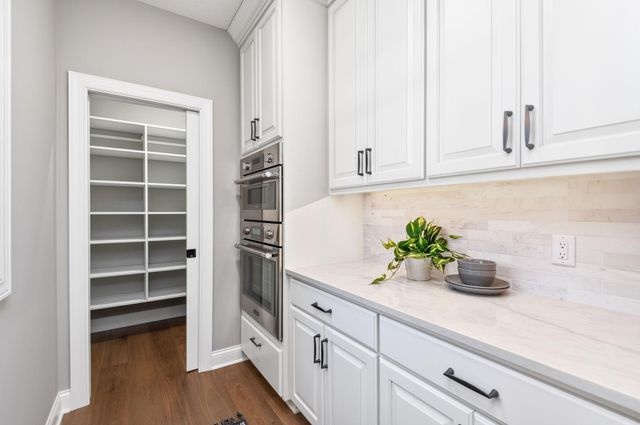 5034 Sparrow Road, Minnetonka, MN 55345