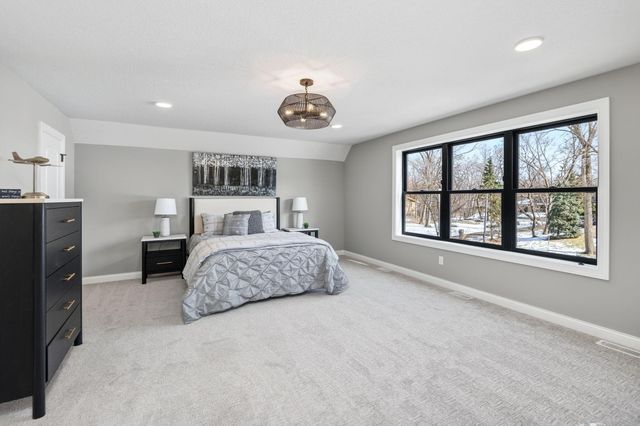 5034 Sparrow Road, Minnetonka, MN 55345