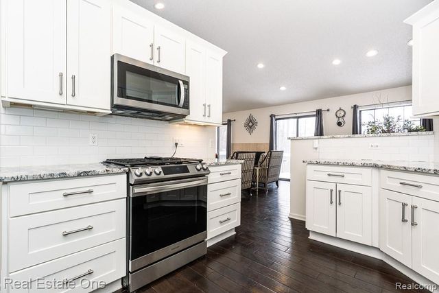 7086 Danbrooke Court, West Bloomfield, MI 48322