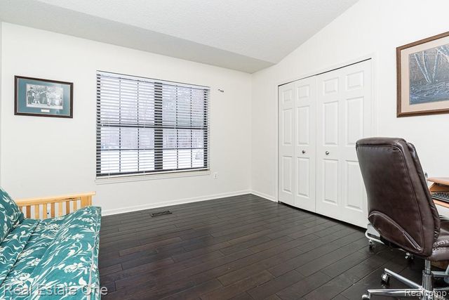 7086 Danbrooke Court, West Bloomfield, MI 48322