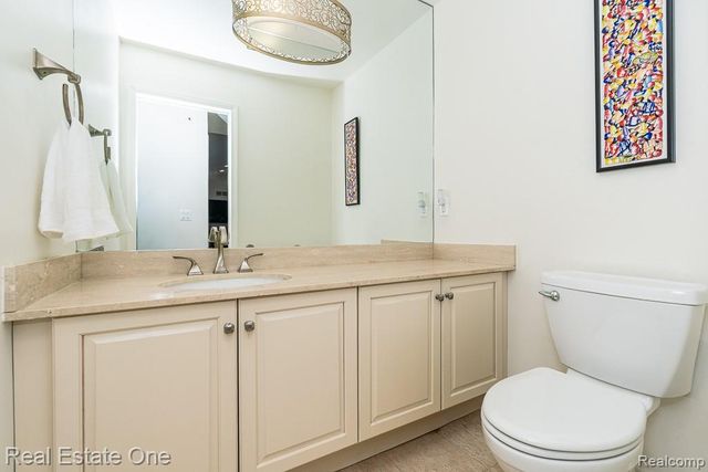 7086 Danbrooke Court, West Bloomfield, MI 48322