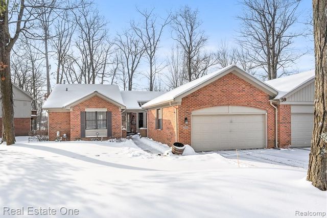 7086 Danbrooke Court, West Bloomfield, MI 48322