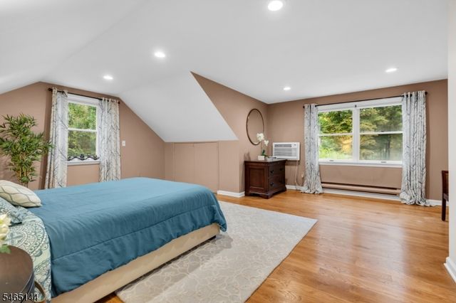 15 Ferguson Rd, Warren Twp., NJ 07059