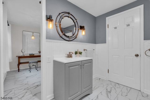 15 Ferguson Rd, Warren Twp., NJ 07059