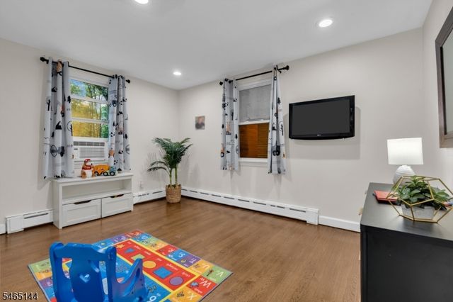 15 Ferguson Rd, Warren Twp., NJ 07059