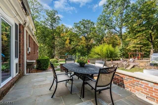 15 Ferguson Rd, Warren Twp., NJ 07059