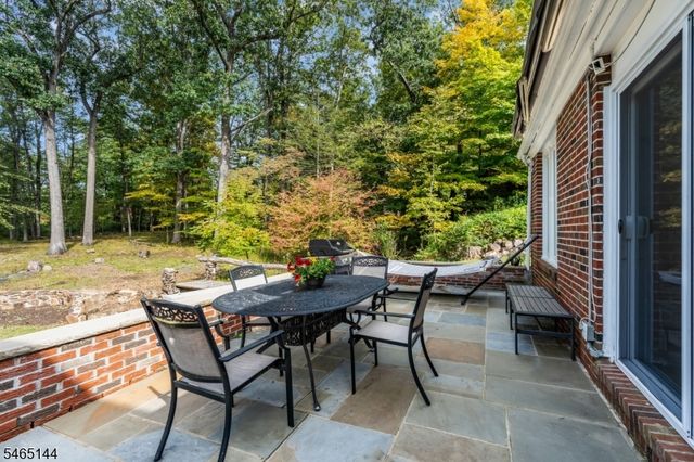 15 Ferguson Rd, Warren Twp., NJ 07059