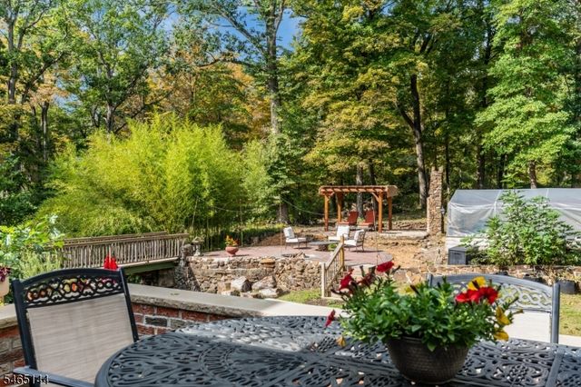 15 Ferguson Rd, Warren Twp., NJ 07059