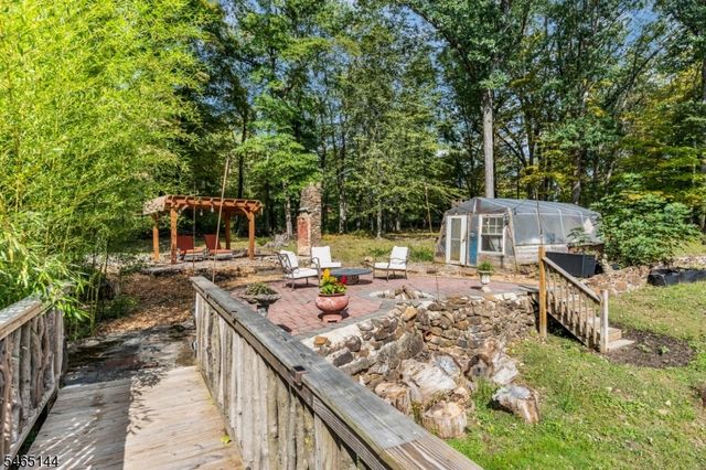 15 Ferguson Rd, Warren Twp., NJ 07059