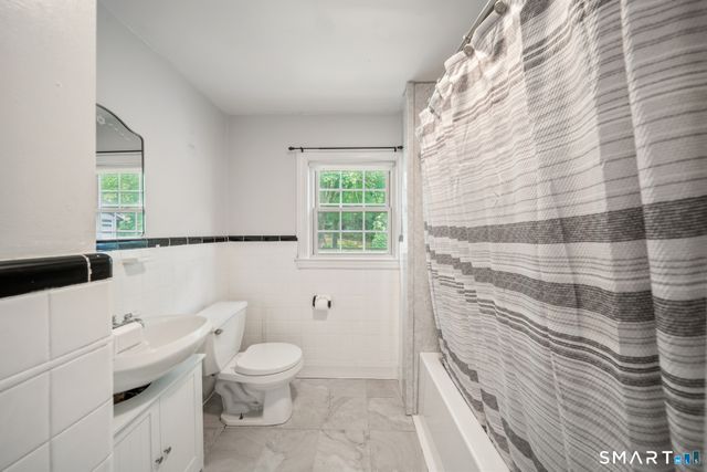 3 Dorman Road, Oxford, CT 06478
