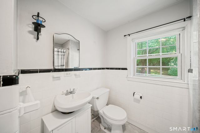 3 Dorman Road, Oxford, CT 06478