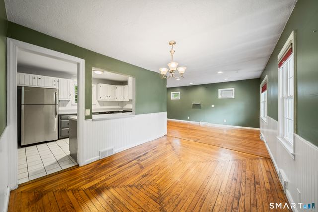 3 Dorman Road, Oxford, CT 06478