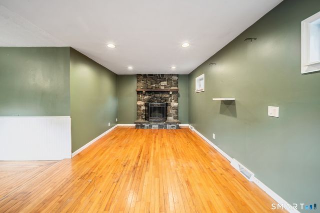 3 Dorman Road, Oxford, CT 06478