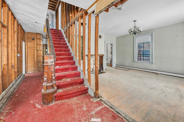 277 Summer Street, St. Johnsbury, VT 05819