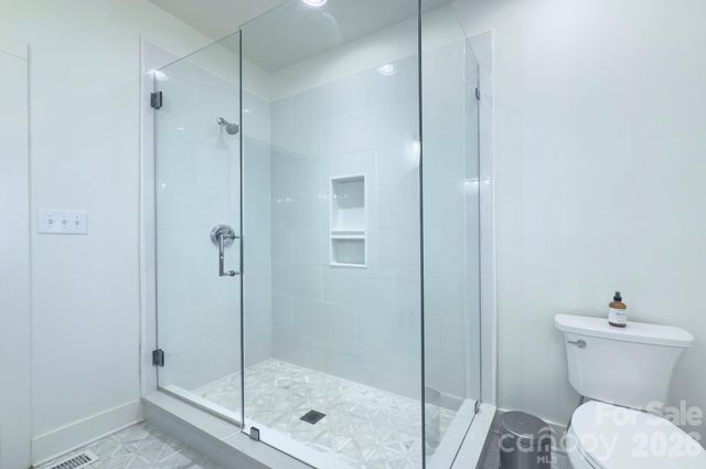 526 Seldon Drive, Charlotte, NC 28216