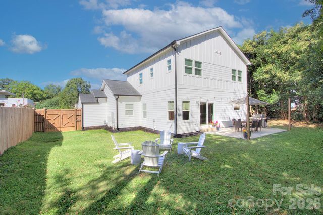 526 Seldon Drive, Charlotte, NC 28216