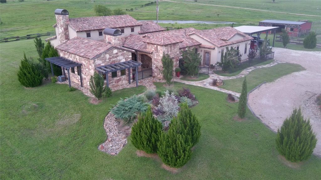 2021-3 County Road 312, Navasota, TX 77868