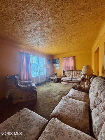 1946 Oakwood Avenue, Toledo, OH 43607