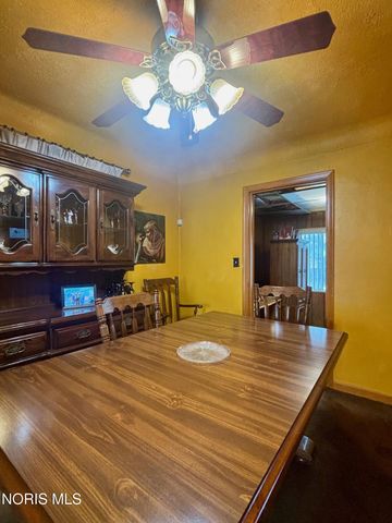 1946 Oakwood Avenue, Toledo, OH 43607