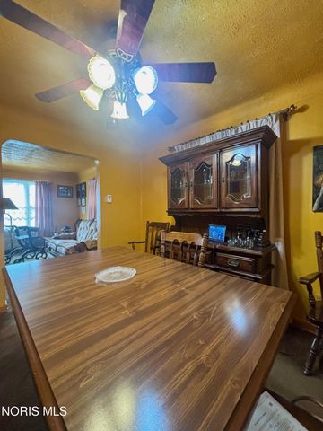 1946 Oakwood Avenue, Toledo, OH 43607