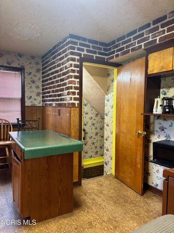 1946 Oakwood Avenue, Toledo, OH 43607