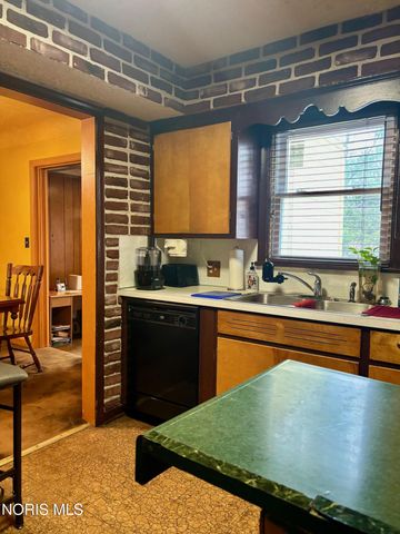 1946 Oakwood Avenue, Toledo, OH 43607